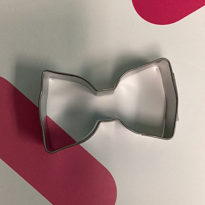 Cookie Cutter Bow Tie 3.5”