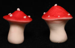 Royal Icing Toppers 3D Mushroom 5PCS