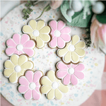 Bikkie Smalls Daisy Chain Platter Cutter Set