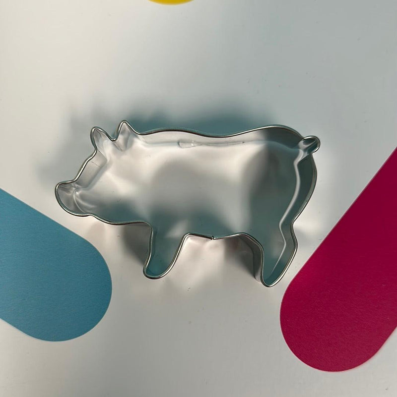 Cookie Cutter Pig 3.75”